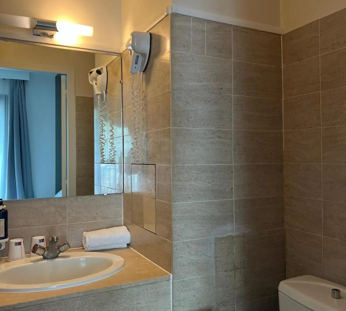 Hotel Beauquartier Montmartre Paris 3*,