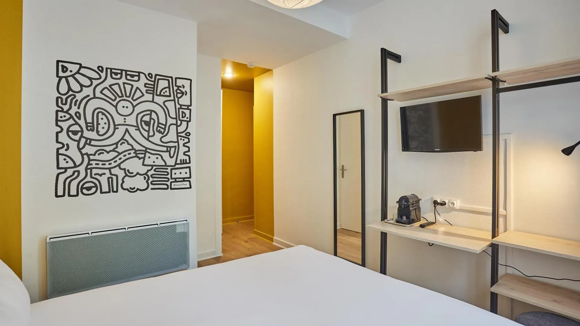 Hotel Beauquartier Montmartre Paris