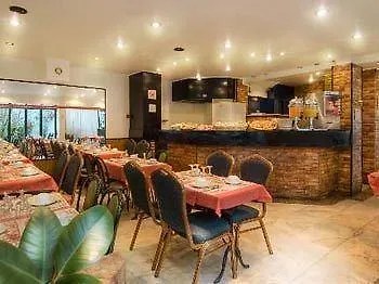 Hotel Beauquartier Montmartre Paris
